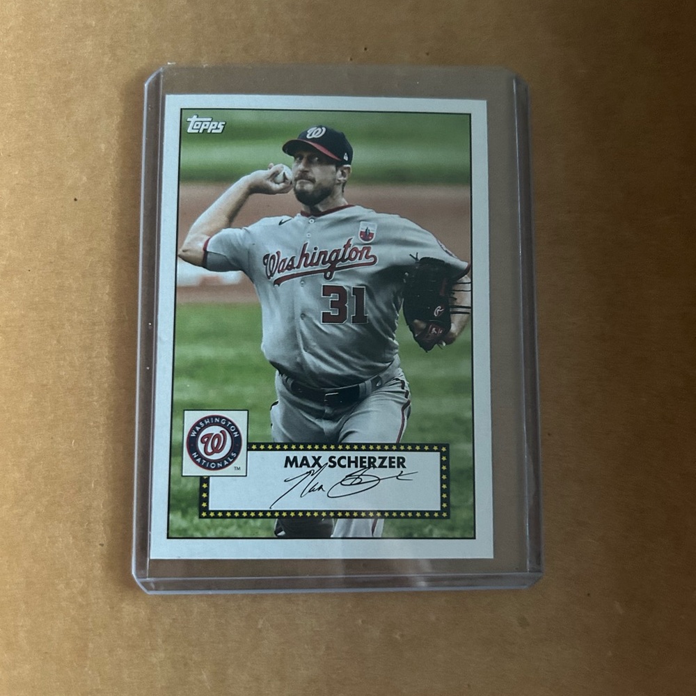 Sherzer- Topps Baseball Trading Card
